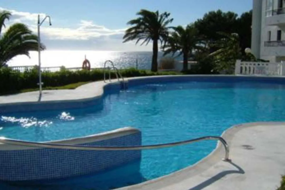 Las Palmeras Nerja 0*,