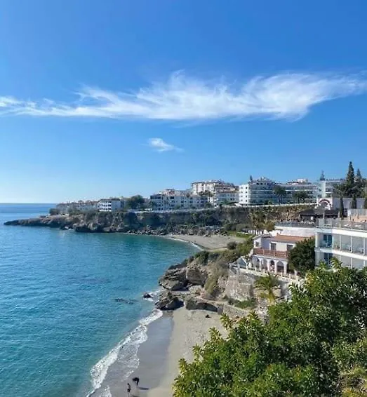 Las Palmeras Nerja Apartment